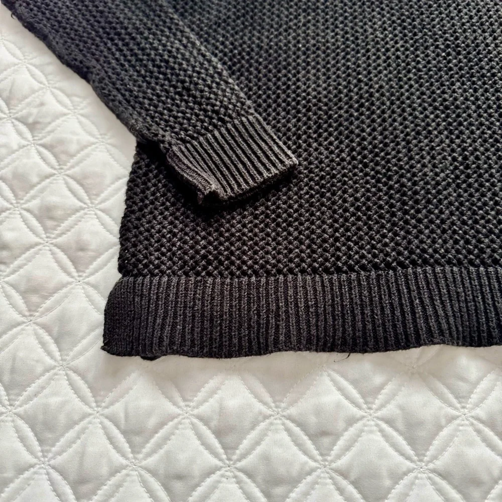 American Eagle Outfitters 100% Cotton Black Crew Open Knit Airy Sweater Sz XS